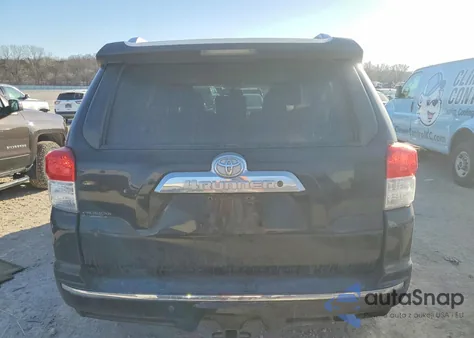 2011 Toyota 4Runner Sr5 z USA, uszkodzony, nr VIN JTEBU5JR0B5068999